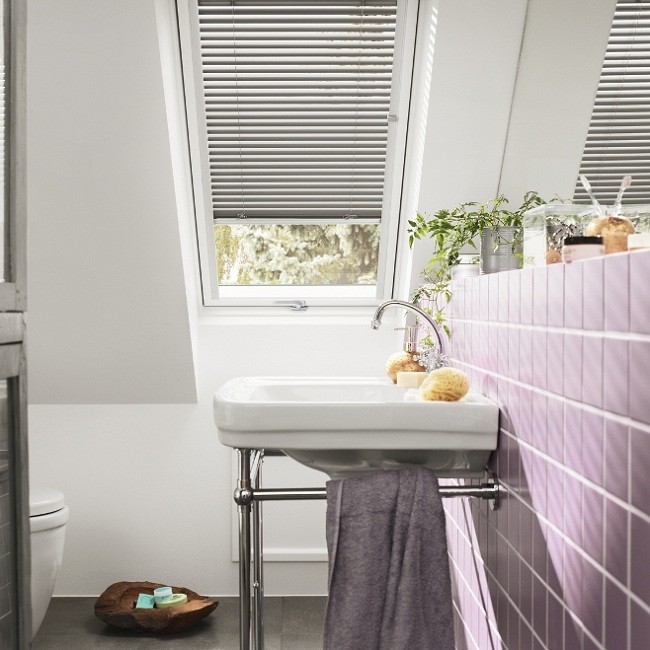 Окно мансардное Velux Optima Комфорт Пластик GLP 0073BIS (MR06) 780х1180 мм ручка снизу