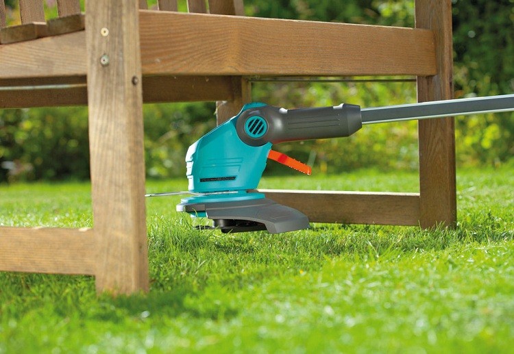 Триммер аккумуляторный Gardena EasyCut Li-18/23R 09823