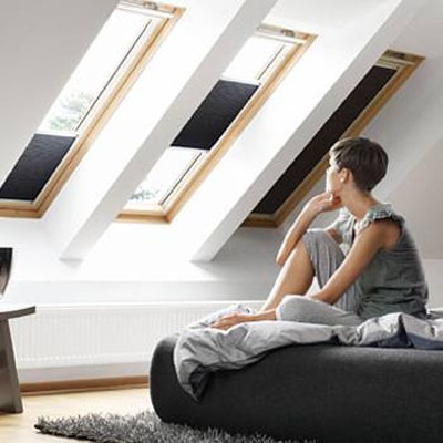 Окно мансардное Velux Стандарт GZL 1073B (M06) 780х1180 мм ручка снизу
