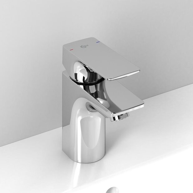 Смеситель для умывальника Ideal Standard Strada A5842AA