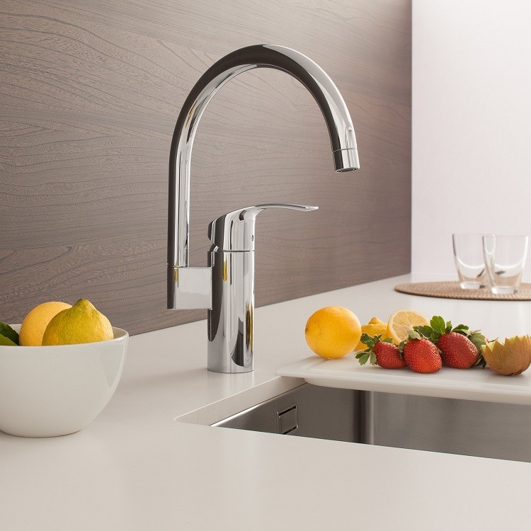 Смеситель для кухни Grohe Eurosmart 33202002
