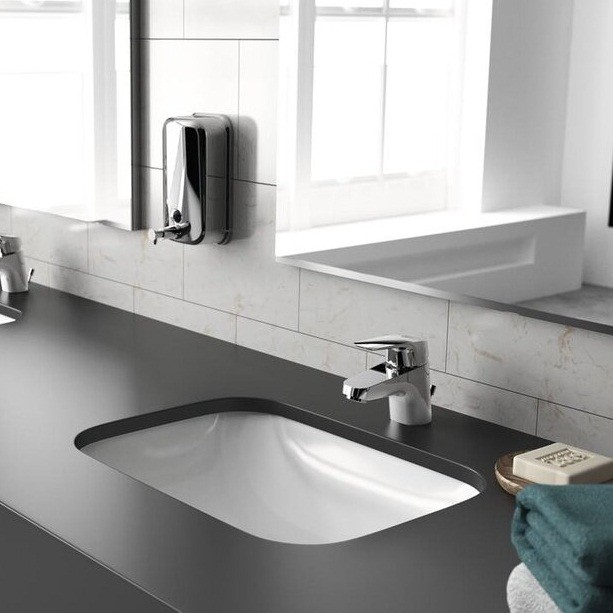 Смеситель для умывальника Ideal Standard Ceraflex B1707AA