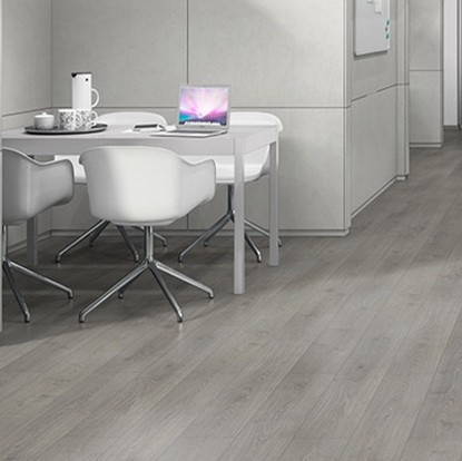 Ламинат Egger Classic Aqua Plus EPL097 Дуб Норд серый