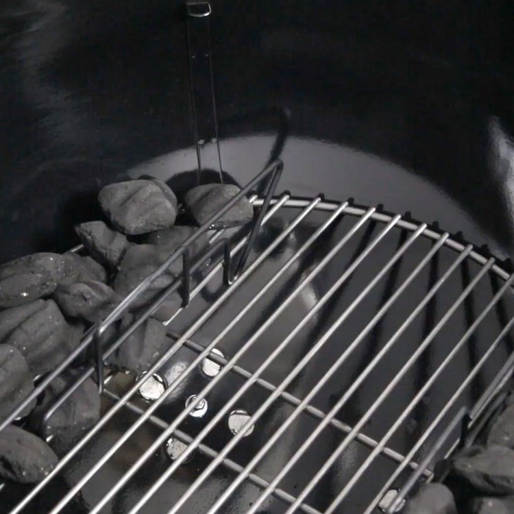 Гриль угольный Weber Original Kettle 1241004 47 см без термометра черный