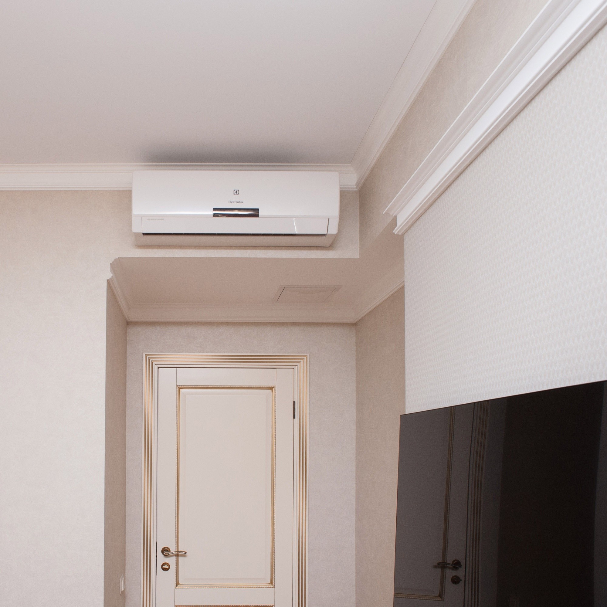 Карниз потолочный полиуретановый Orac Decor Luxxus C321F 2000х50х99 мм