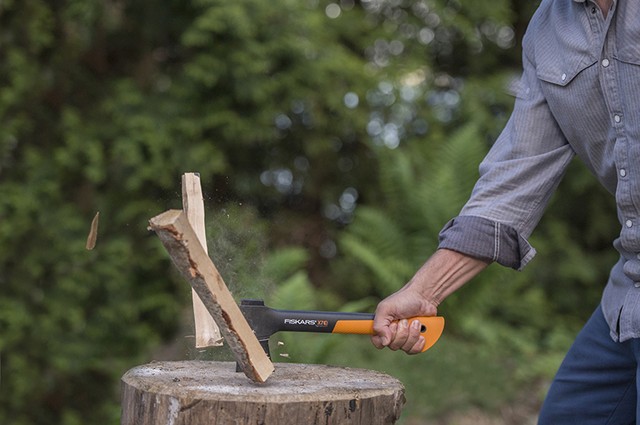 Топор Fiskars X7 XS 121423 универсальный