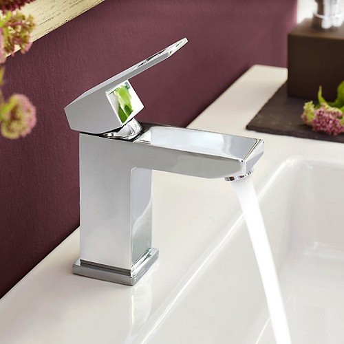 Смеситель для раковины Grohe Eurocube 23132000