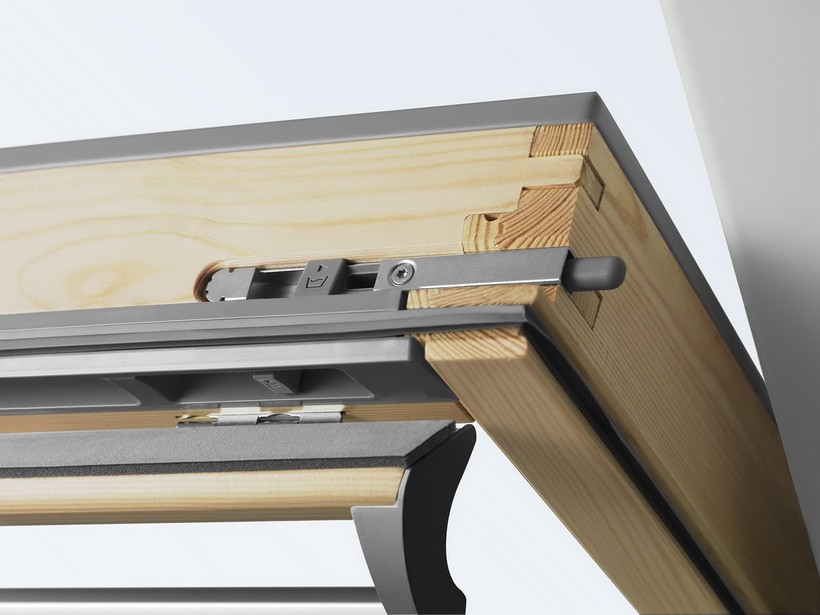 Окно мансардное Velux Premium GGL 3086 супертеплое (MK04) 780x980 мм ручка сверху
