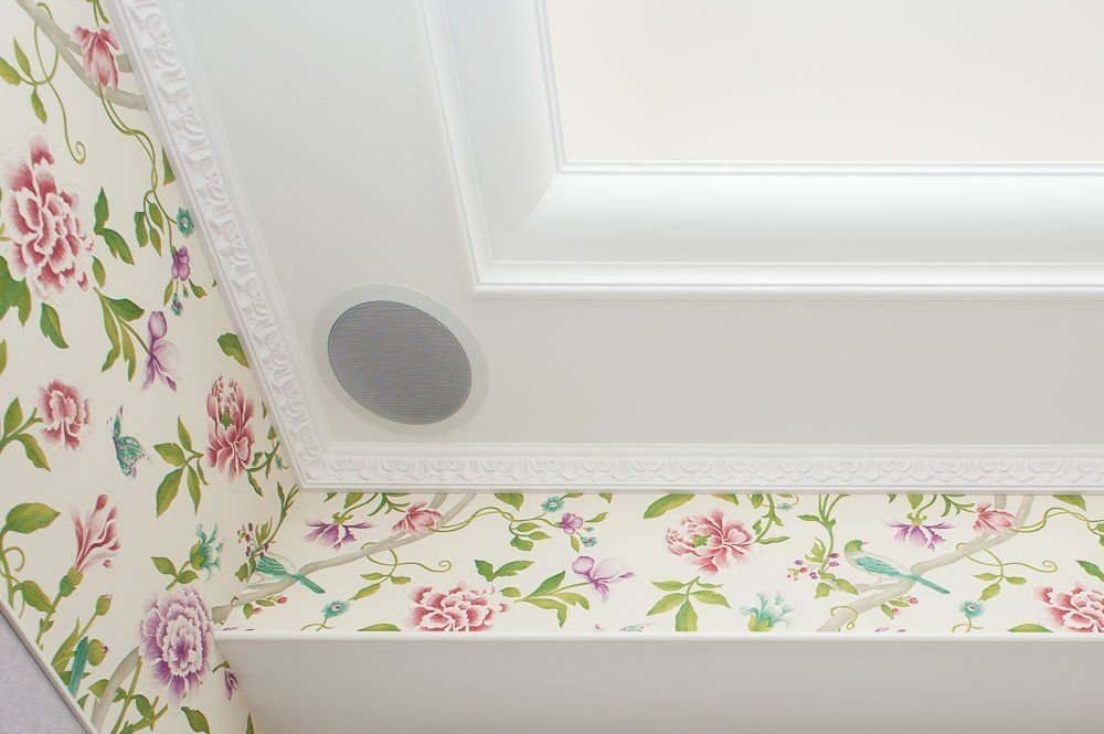 Карниз потолочный полиуретановый Orac Decor Luxxus C214F 2000х31х66 мм
