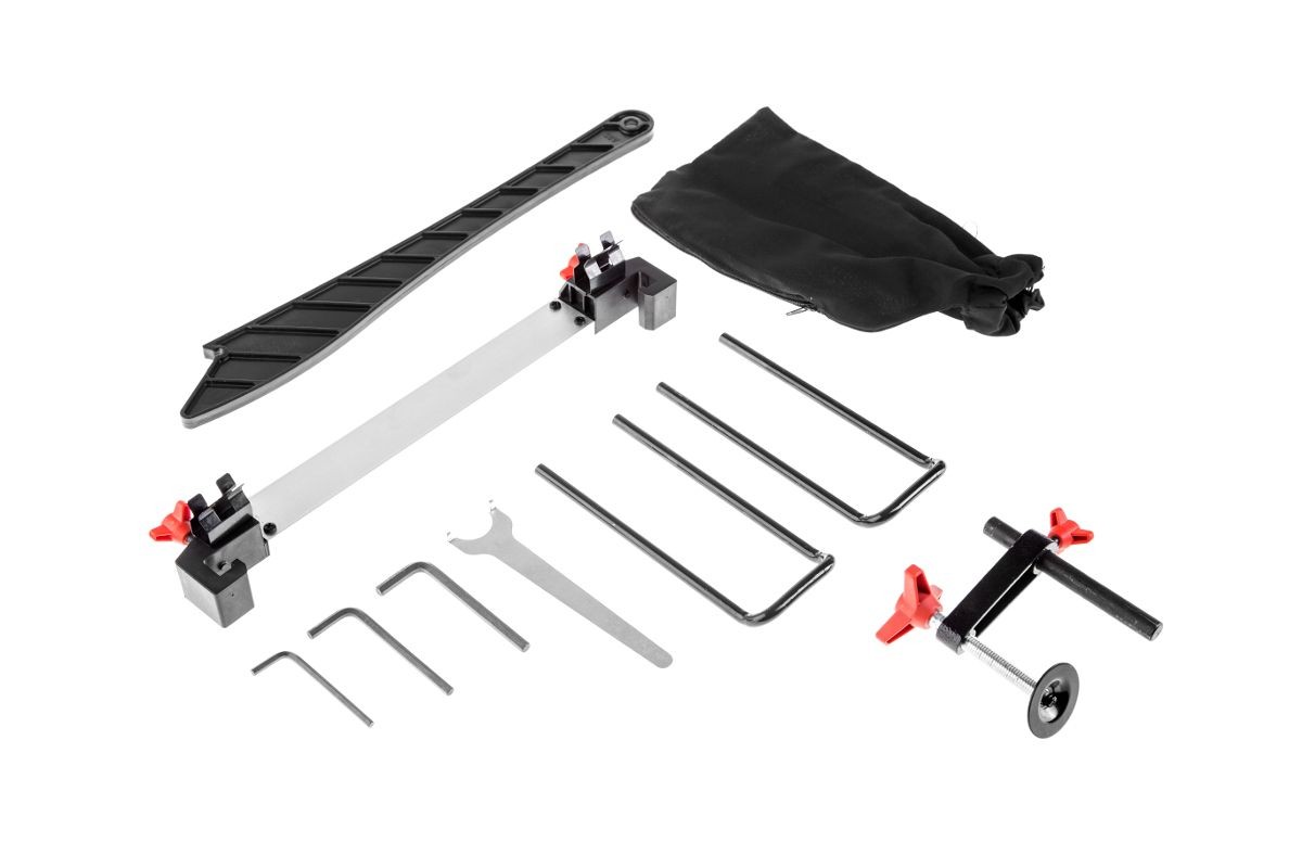 Пила торцовочная Hammer Flex STL1200/210C