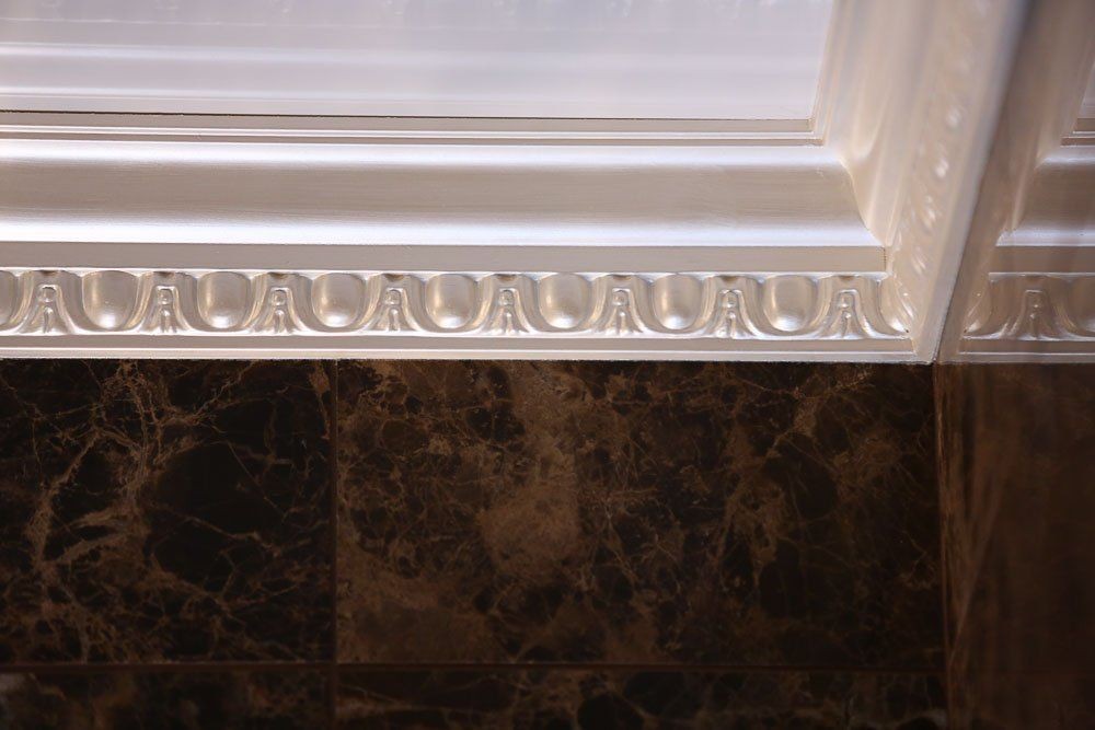Карниз потолочный полиуретановый Orac Decor Luxxus C212F 2000х45х73 мм