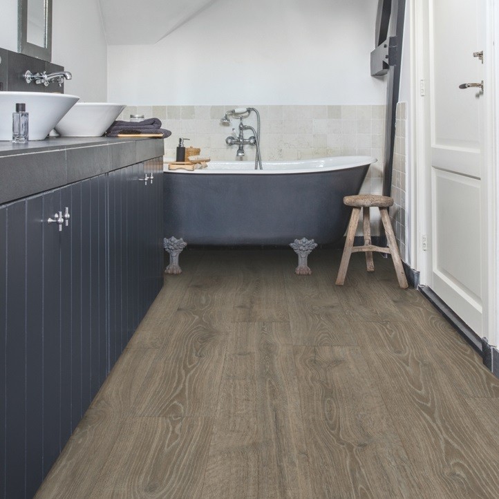 Ламинат Quick-Step Majestic MJ3548 Дуб лесной массив коричневый