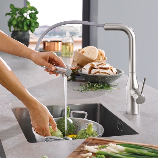 Смеситель для кухни Grohe Essence+ 30270DC0