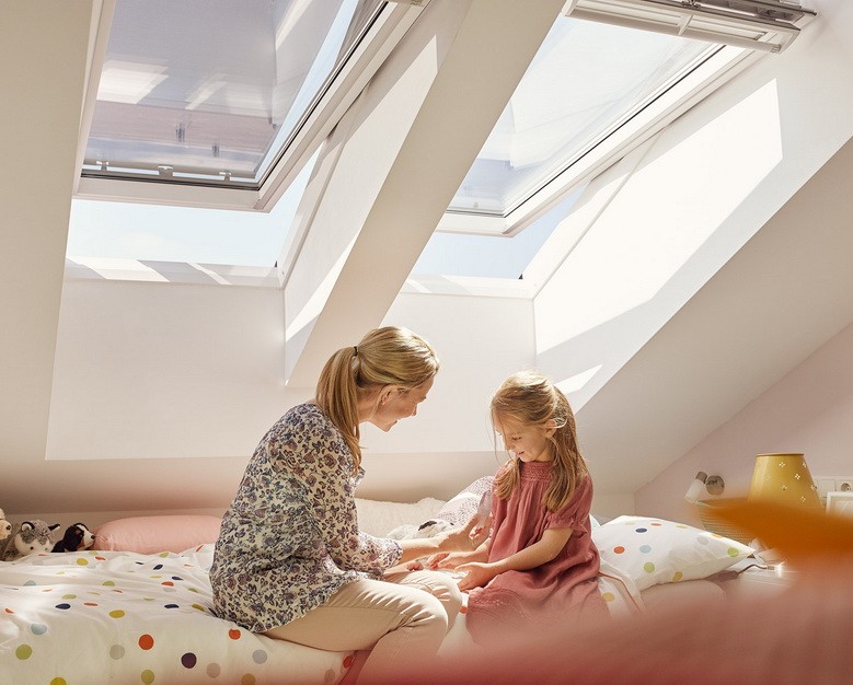 Окно мансардное Velux Premium GGU 0070 (PK08) 940x1400 мм белое полиуретан