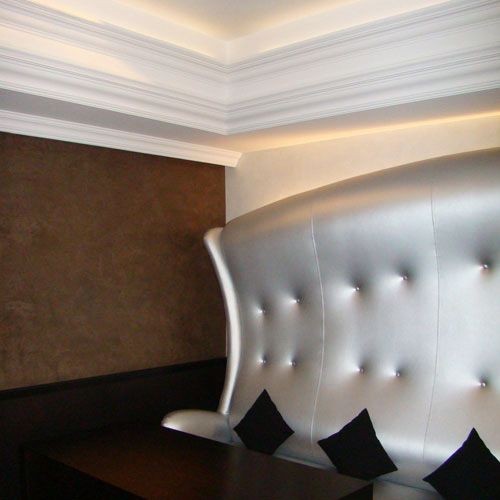 Карниз потолочный полиуретановый Orac Decor Luxxus C213 2000х80х80 мм