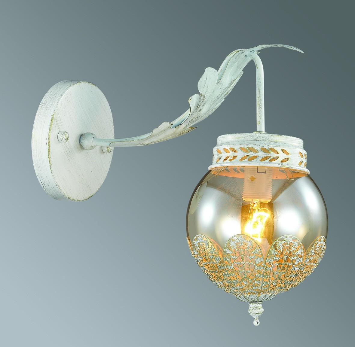 Бра Odeon Light Emelina 3282/1W белое E14 40W 220V