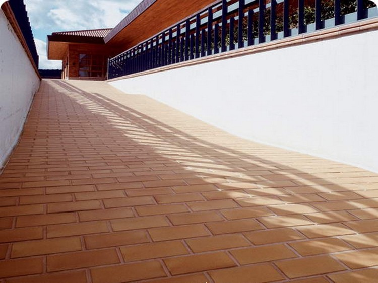 Ступень клинкерная Gres de Aragon Natural Escalera Natural фронтальная 250х330 мм