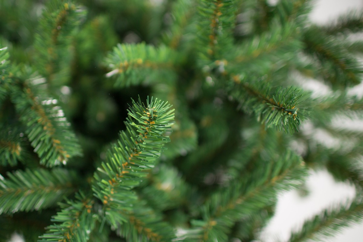 Ель искусственная Green Trees Симфония 210 см