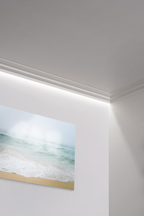 Карниз потолочный полиуретановый Orac Decor Luxxus C390 Steps 2000х100х60 мм