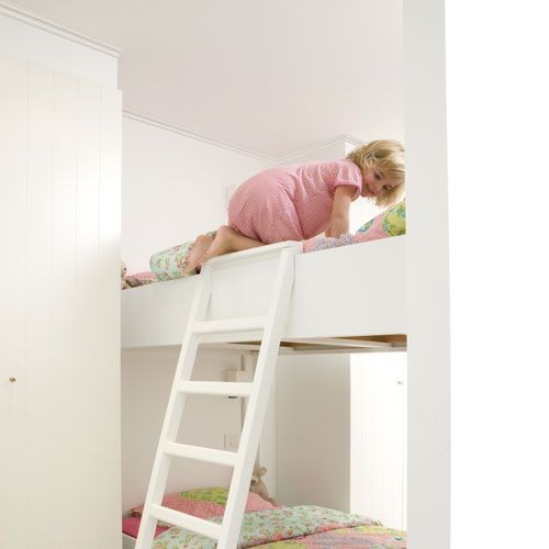 Карниз потолочный из дюрополимера Orac Decor Axxent CX110 2000х41х45 мм
