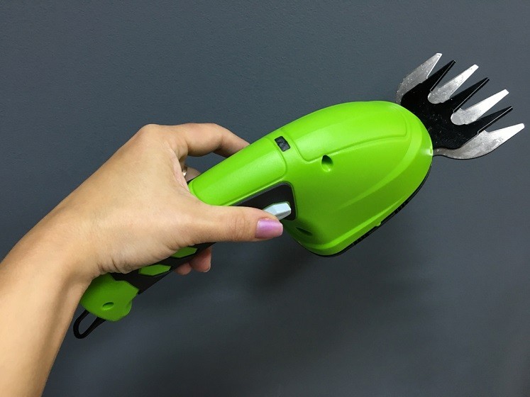 Ножницы садовые аккумуляторные Greenworks с удлинителем 3,6V 