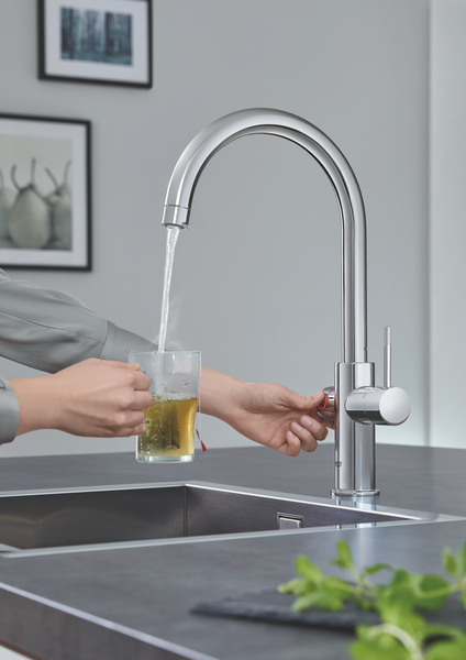 Смеситель для кухни Grohe Red Duo New 30079001 с водонагревателем