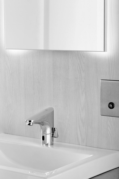 Смеситель для раковины сенсорный Grohe Europlus E 36207001