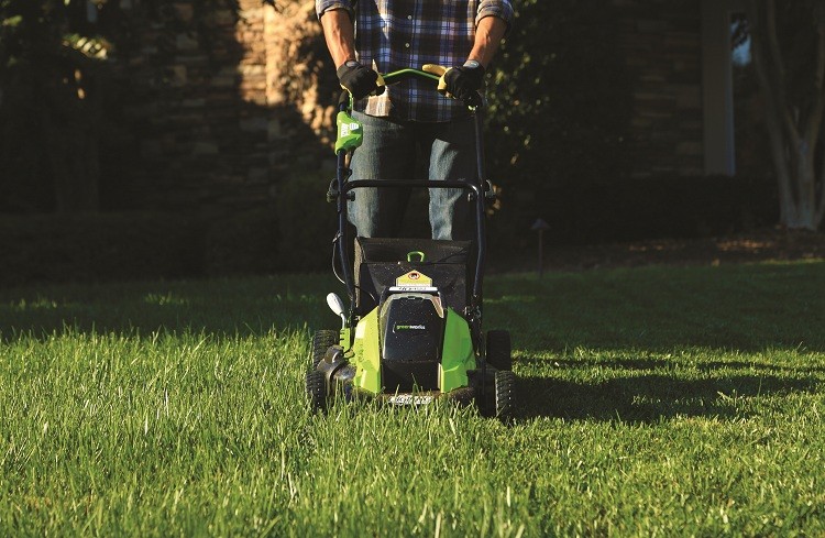 Газонокосилка аккумуляторная Greenworks G40LM45K4