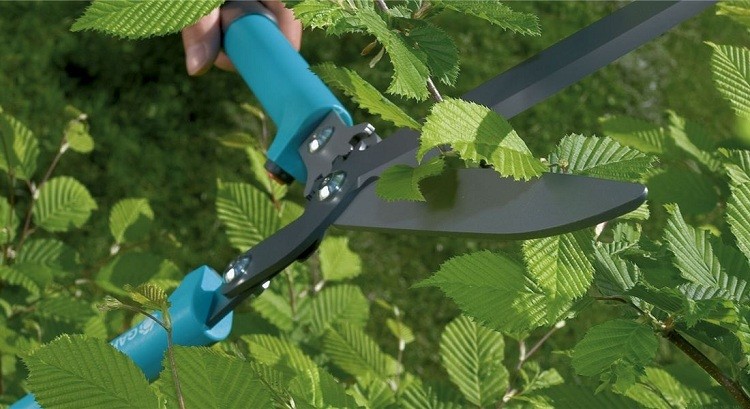 Ножницы для живой изгороди Gardena 600 Comfort 00393
