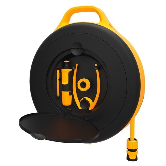 Шланг на катушке Fiskars 3/8 дюйма 15 м с набором аксессуаров
