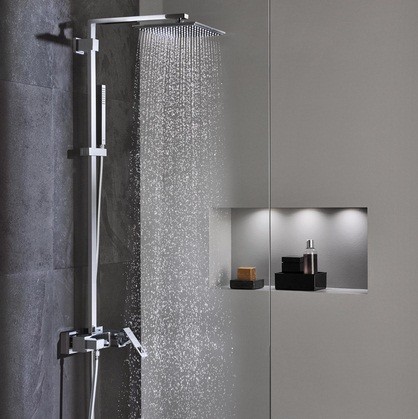 Душевая стойка Grohe Euphoria Cube 230 23147001