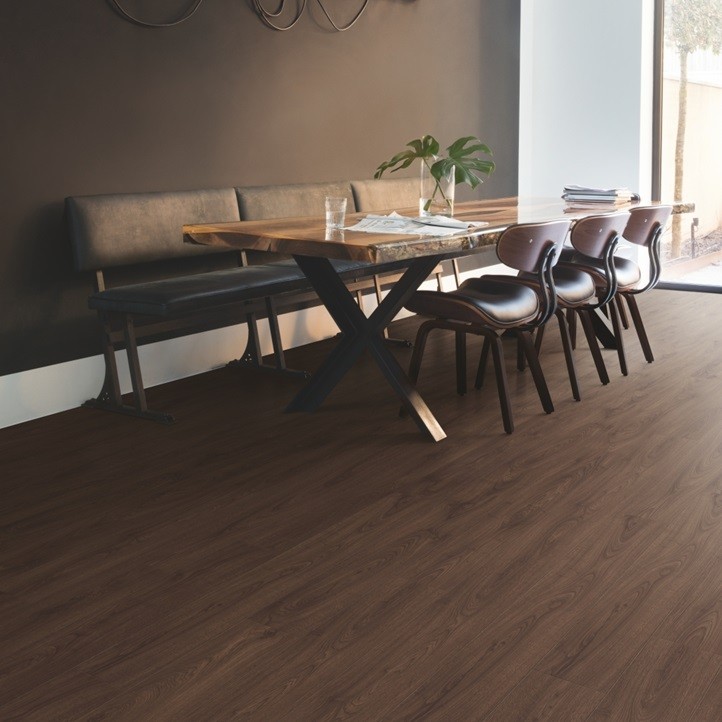 Ламинат Quick-Step Classic CLM4092 Дуб горный темно-коричневый