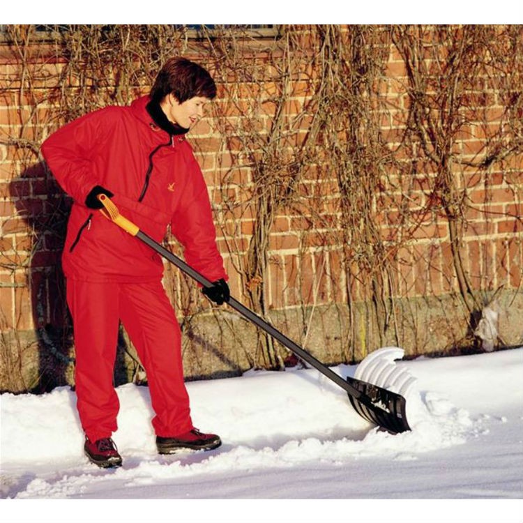 Лопата снеговая Fiskars 142610