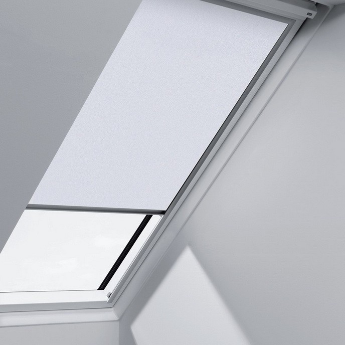 Штора рулонная Velux RFL 1028 белая (S06) 114х118 см на направляющих