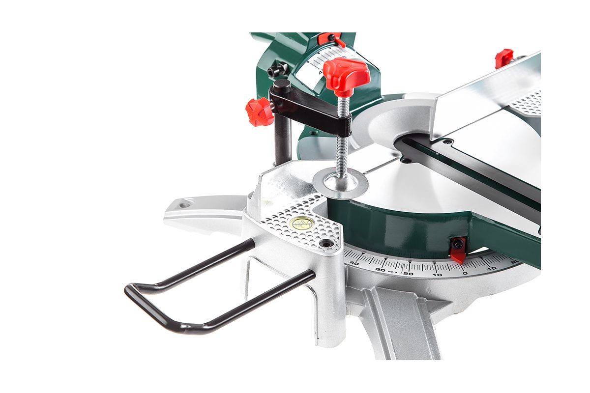 Пила торцовочная Hammer Flex STL1800/255P
