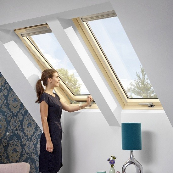 Окно мансардное Velux Optima Комфорт GLR 3073BIS (PR08) 940х1400 мм ручка снизу